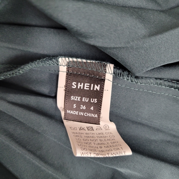 Green Frill Neck Flare Sleeve PIeated Hem Dress, sz small - Picture 8 of 10